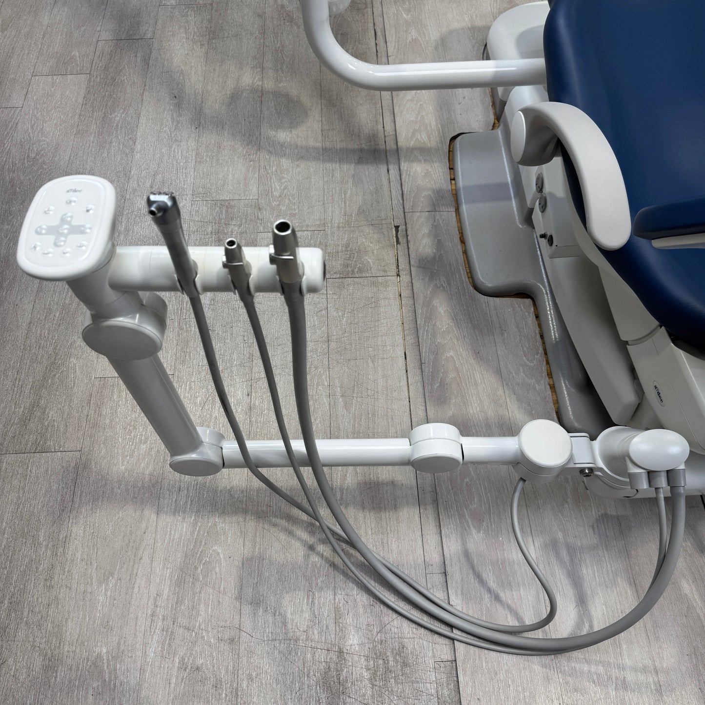 A‑dec 511R/332R Dental Chair Package