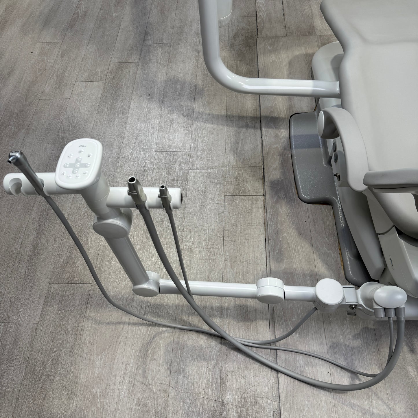 A‑dec 511R/532R Dental Chair Package