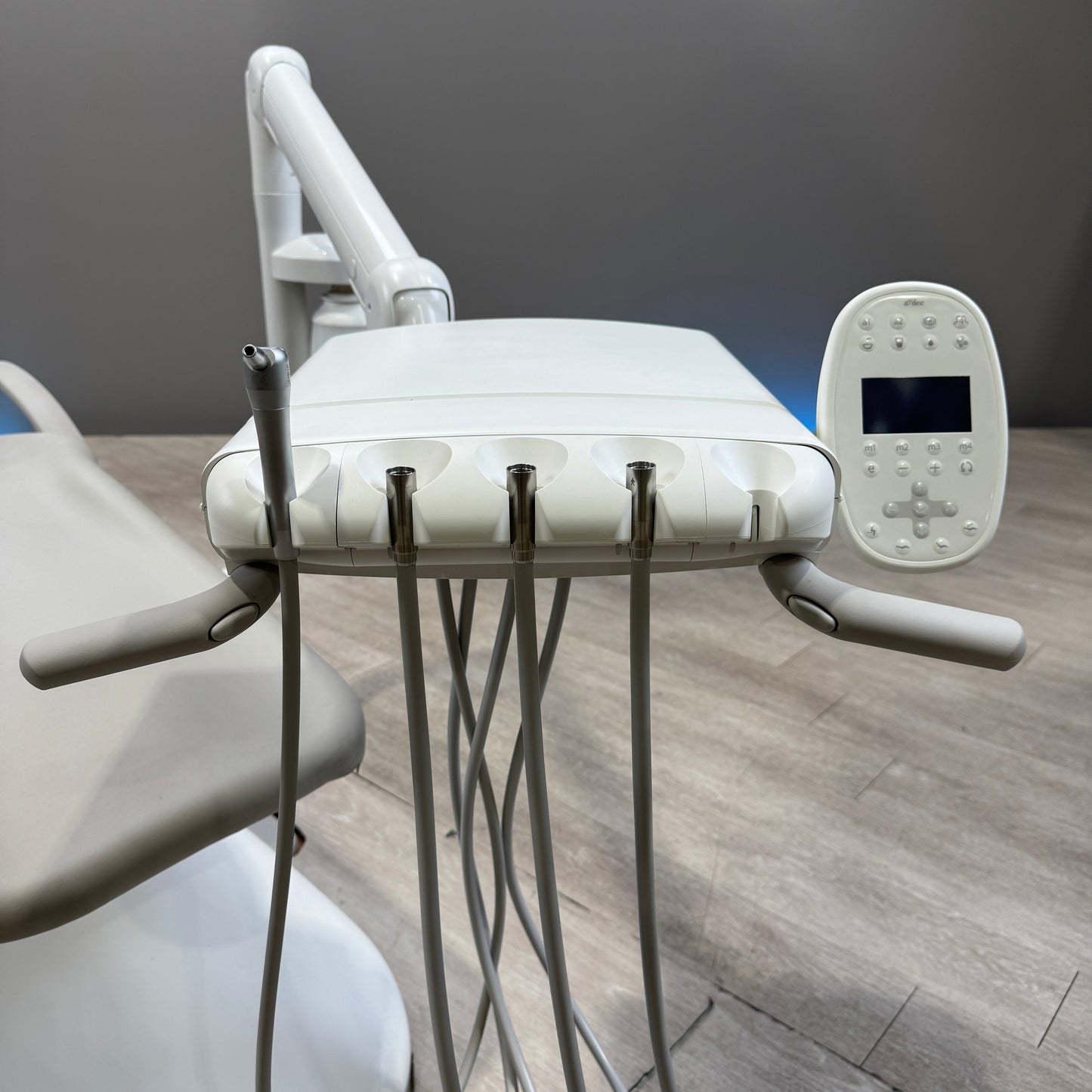 A‑dec 511R/532R Dental Chair Package
